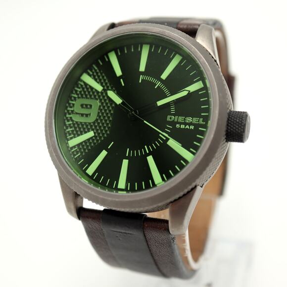 Diesel Mens Green Crystal Analog Watch 47mm Dial Leather Strap w New Battery - Picture 1 of 15